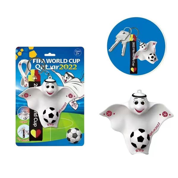 Tre 2022 Qatar VM lysende nøglering fodbold souvenirs