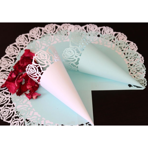 50 stk. Bryllupskonfetti kegler, hul rose hvidt papir blomsterkegler Buket gæstekonfettiholdere til bryllupsfest yndlingsgaver pakning Light Blue