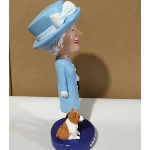 Drottning Elizabeth Valpdocka Dekorationsstaty