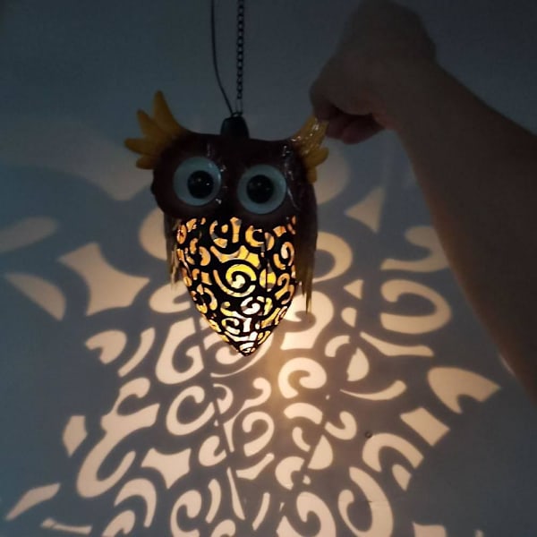 Solcellsuggla lampa, ihålig järnkrona för utomhusgård, gräsmatta gård dekorativ lampa