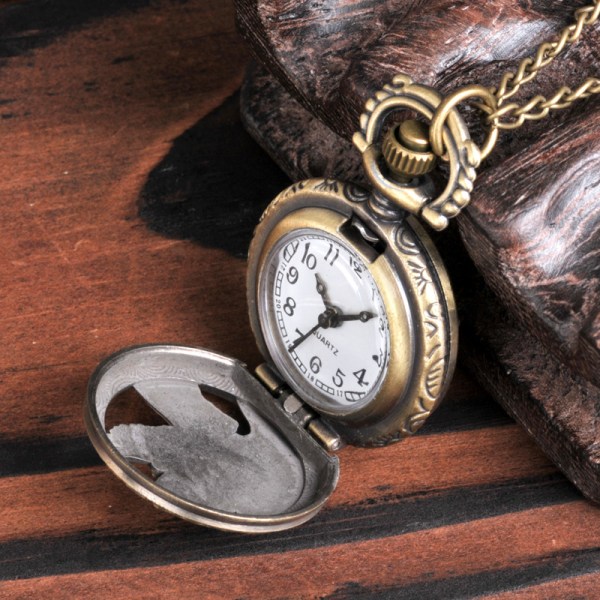 Eagle Watch med kedja | Vintage watch Quartz Movement | Half Hunter Arabic Numerals Fickur
