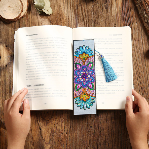 DIY Mandala Flower Shape Diamond Painted Leather Bookmark Tassel Bookmark, Style 3