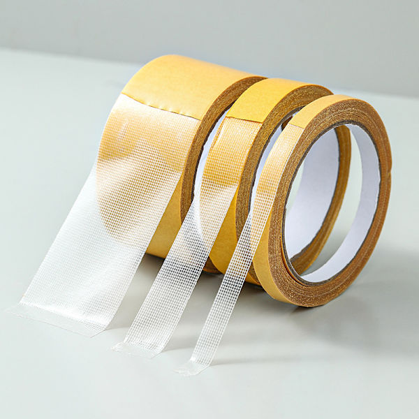 Kaksipuolinen teippi, korkea viskositeetti liitosmatto, super tahmea kiinteä liukumaton matto 1cm x 10m