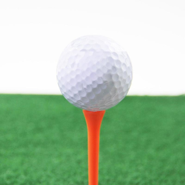 Muoviset golftiit 50 kpl (satunnainen väri) 83mm
