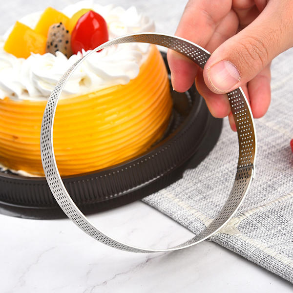 3 kappaletta ruostumattomasta teräksestä valmistettua mousse-rengasta, pyöreä reikätorni, ranskalaistyylinen mousse-juustotortturengas, kakkupaistorengasmuotti