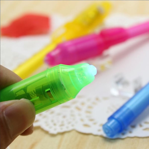 2st Invisible Ink Pen Spy Pen med Uv-ljus Magic Marker Kid Pennor för hemligt meddelande och fest Black