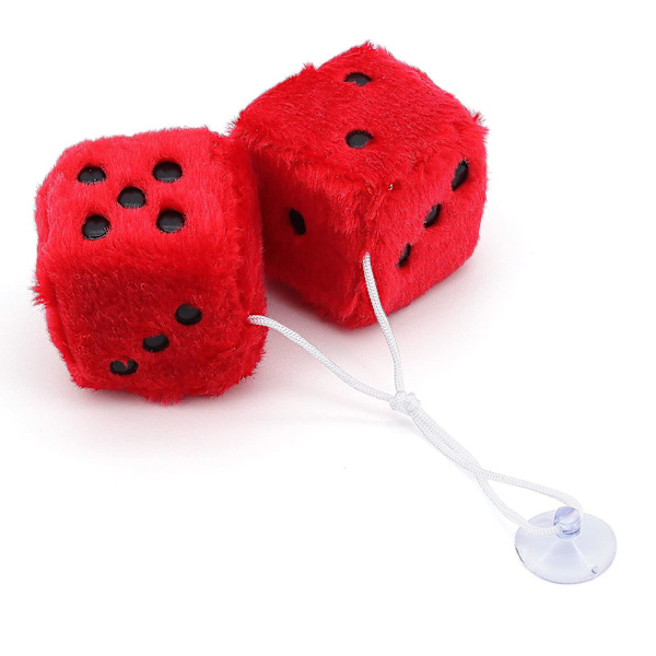 Auton roikkuva karvainen noppa, pari roikkuvaa parin auton riipusta pisteillä auton sisustuksen koristeluun, sisäseinä Red