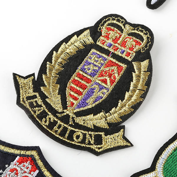 22 stykker computerbroderede logo-broderistof, badges, sko, hatte, tasker, tøjtilbehør, stoflogo