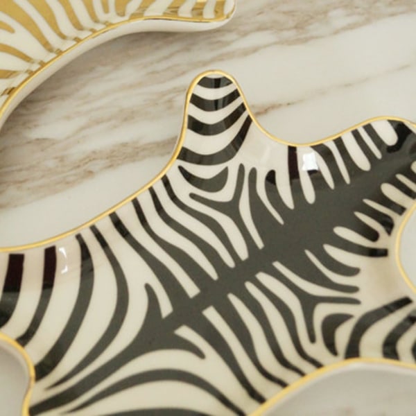 Zebra Stripe Smyckeskrin Keramisk Serveringsplatta Guldpläterad 5,9 Tum, Svart