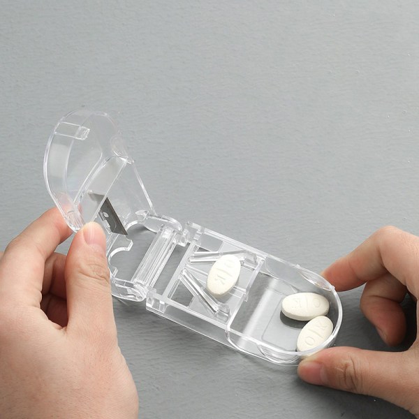 4 pillekuttere for små og store piller, pilleseparator med blad for å dele pillene og tablettene i to og transportere medisinene dine