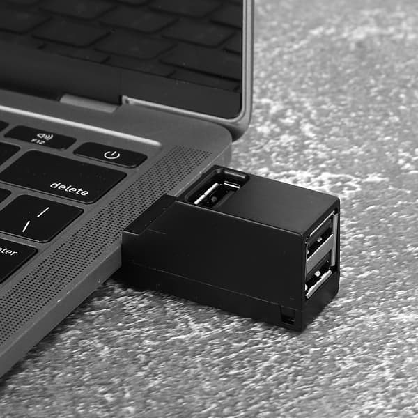 3 i 1 USB2.0 Splitter Hub ABS Mini Direkte Plug-In Extender Computertilbehør (Sort 2.0)