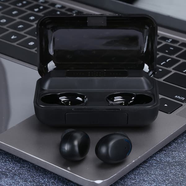 F9‑5 Trådlösa Bluetooth-hörlurar med Touch-ljus, Digital Display och Stor Batterilåda