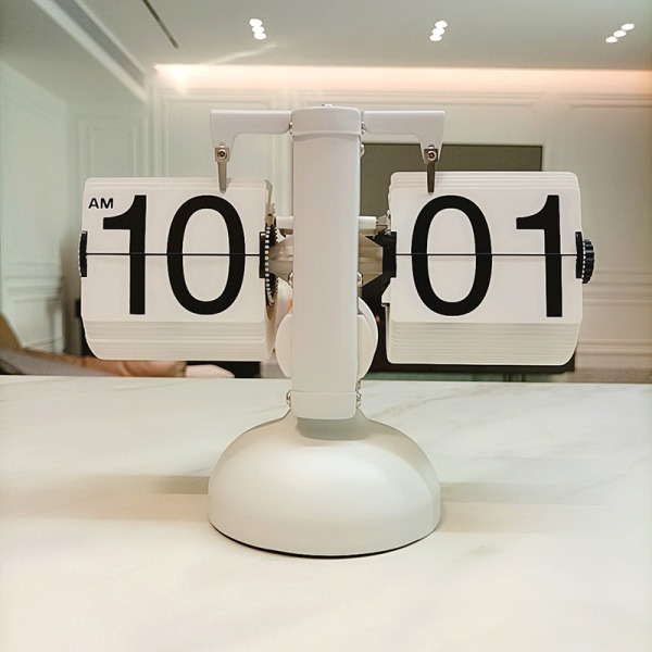 Hvit mekanisk flip-klokke for stue og arbeidsrom White