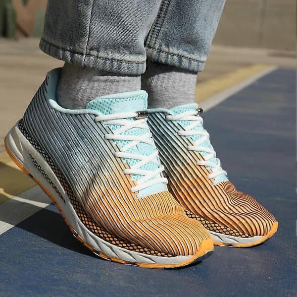 Elastiske sneakers med elastiske snørebånd uden binding
