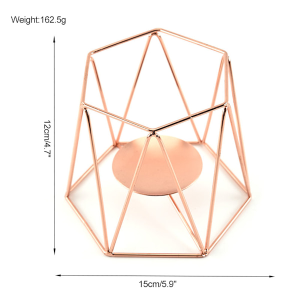 Ljusstake i nordisk stil av smidesjärn, geometrisk, metallhantverk, heminredning, konsoler