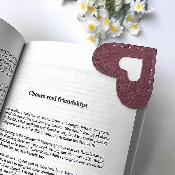 Cute Hollow Heart Corner Bookmark, Personalized Book Accessories