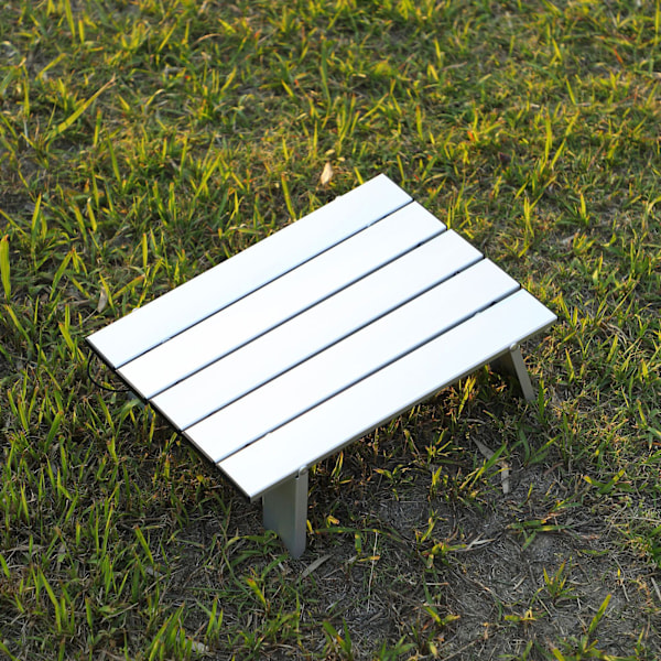 Litet hopfällbart bord för utomhusbruk i aluminiumlegering, bärbar hopfällbar campingbord för strandpicknick, silver