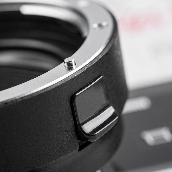 Objektivadapter för Canon EF S-objektiv till Canon EOS M spegellösa kameror