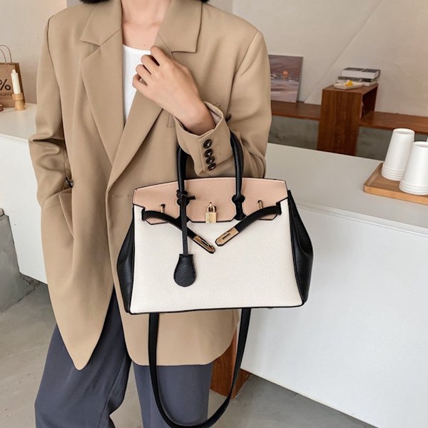 Elegant Sort Tote Taske til Kvinder Rummelig Design med Slanke Sølvdetaljer Black