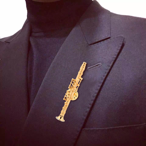 Musikinstrument Brosch Pin - Guldpläterad klarinett med presentförpackning