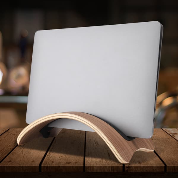 SamDi Arch Træ Valnød Skrivebordsholder Stativ Velegnet til MacBook Pro Laptops (Sort Valnød)