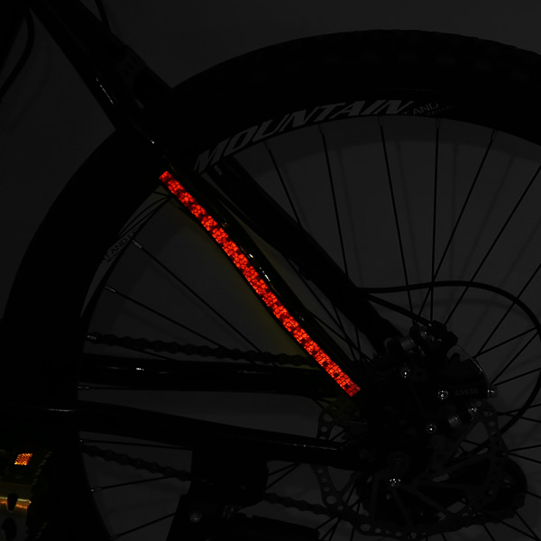 2 ruller Cykel Cykling Refleksdekaler Sikkerhedshjul Dekal Stripe Tape (rød)
