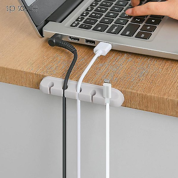 Cable tidy outlet