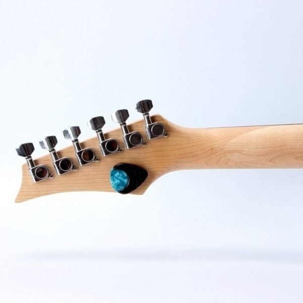 Gitarrplockar och gitarrplockhållare Lätt att fästa hållare på gitarr + 10 gitarrplockar (svart hållare)