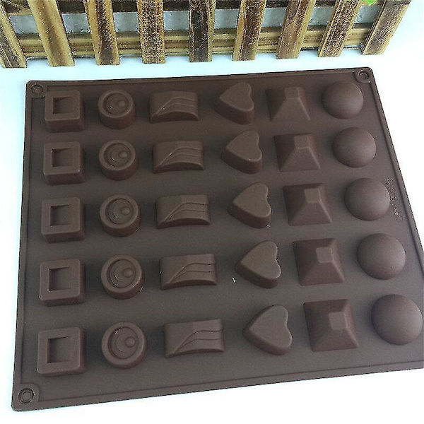 Kageforme Nye chokoladeformede dråbelimsforme Pyramideformet kagedekoration Form 2 stk