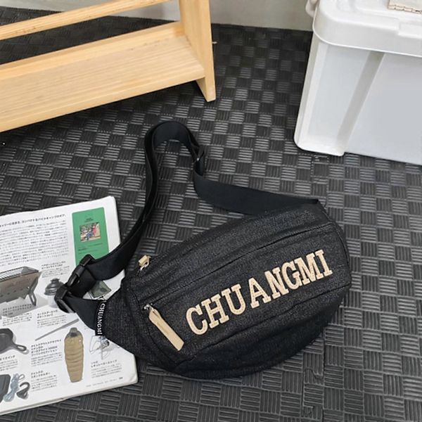 Naisten vyölaukku miesten farkkukangas rintalaukku muoti kirjain vyölaukku suuri kapasiteetti crossbody laukku rento vyölaukku vaaleansininen Deep Blue
