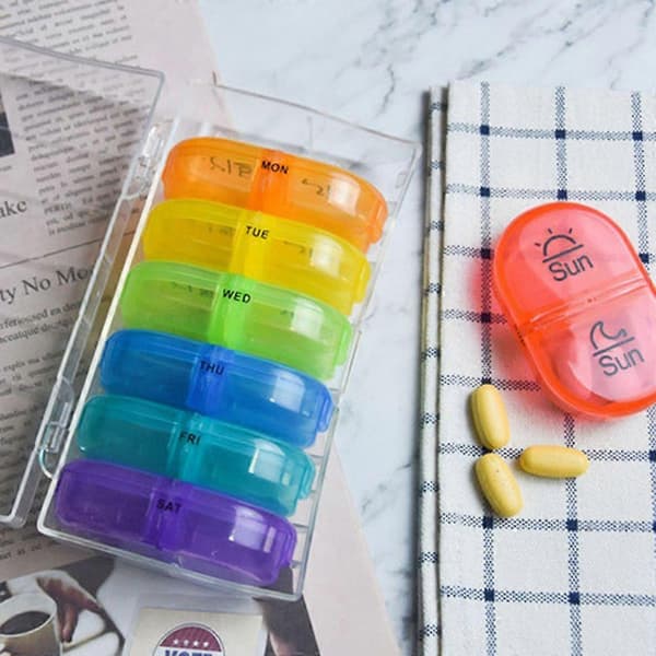 Pilleboks 7 dagers pilleboks tablettboks 2 rom per dag 14,5×8×4,2cm, farge