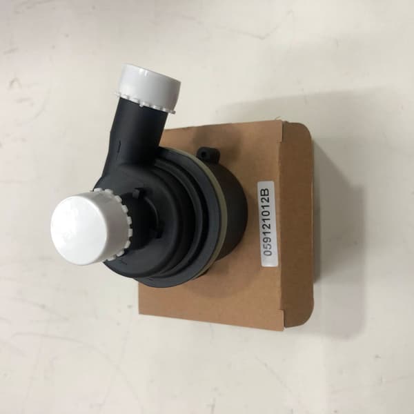 Extra vattenpump för Audi A3 A6 Q7 059121012B Extra kylvätskepump~02705