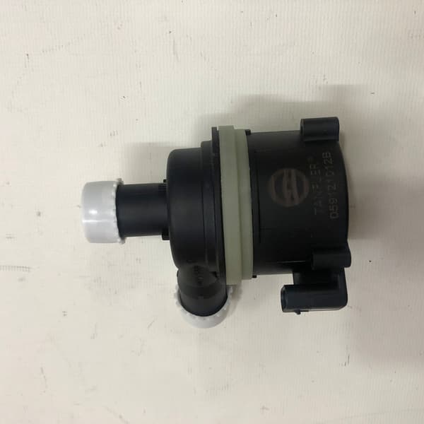 Extra vattenpump för Audi A3 A6 Q7 059121012B Extra kylvätskepump~02705