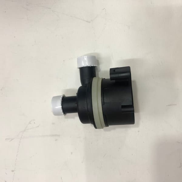 Extra vattenpump för Audi A1 A4 A5 A6 6R0965561A 6 kylvätskepump~03817