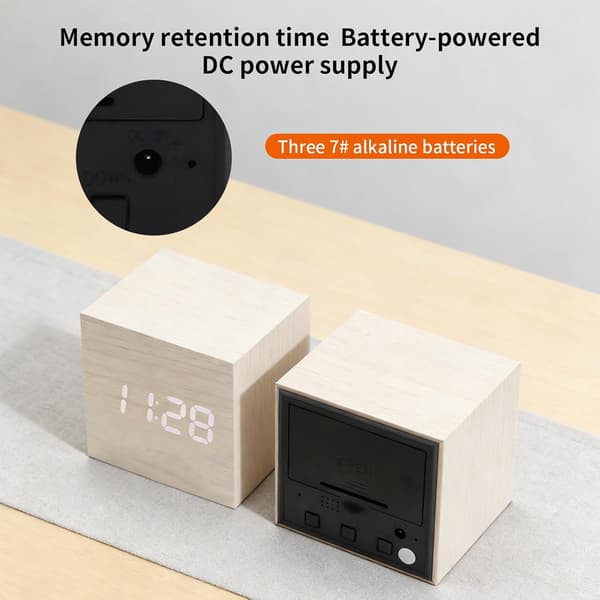 Digital LED-väckarklocka i träimitation, nattlampa med termometer, USB-driven bambu Bamboo