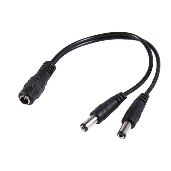 5,5 x 2,1 mm 1 til 2 M/F DC Splitter-kabel for sikkerhetskamera