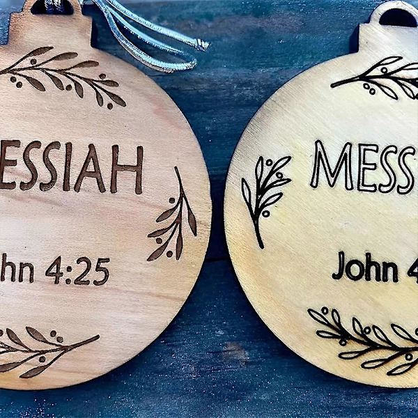 Navn på Jesus-pynt, trejulepynt vintage familie julekrybbe