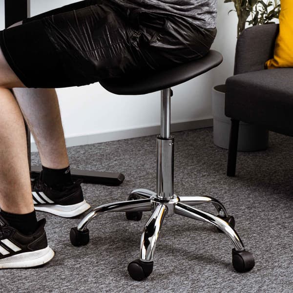Lykke Sadelstol Comfort, sort