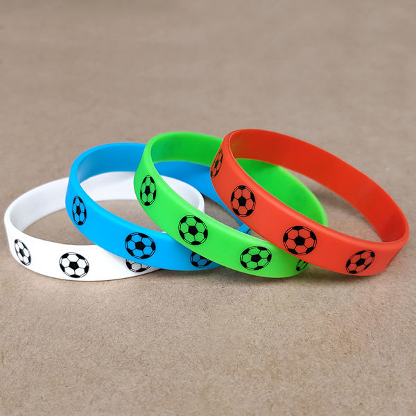 40 stk. Fodbold Silikone Armbånd Flerfarvede Gummi Armbånd Fodbold Armbånd til Børn Fodboldfest Favoriserer Sportsbegivenheder Fødselsdagsfest