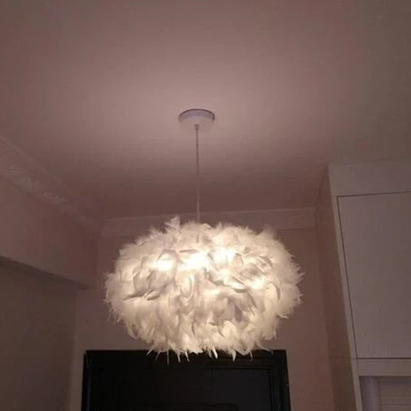 Hvit Fjær Pendel Lysekrone E27 40W - Diameter 45CM