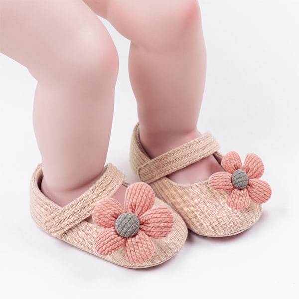 Bebis Pojkar Flickor Tofflor Mysiga Fleece Booties Mjuk Botten Varma Cartoon Strumpor Nyfödda Spjälsängsskor