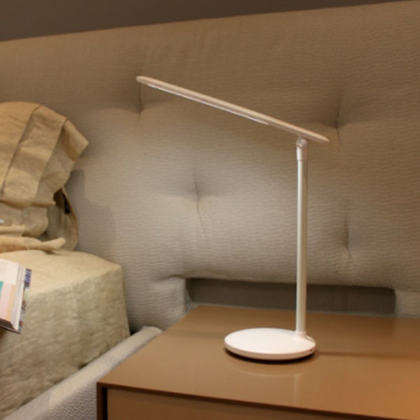 Øjenbeskyttende bordlampe, LED skrivebordslampe, 3 farvetilstande & 3 lysstyrkeniveauer, dæmpbar skrivebordslampe til læsning, studier, arbejde, kollegier, hjem, kontor