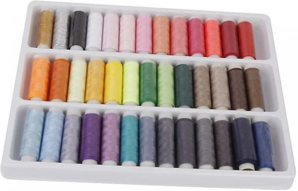 39 Farvede Polyester Sytrådsruller, 200 Yard per Rulle