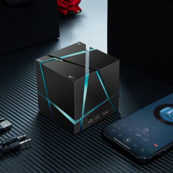 Qone Magic Cube Värikäs Langaton Bluetooth-kaiutin Mikrofonilla Handsfree