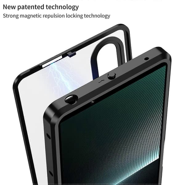 Snap Buckle -metallirunkoinen kotelo Sony Xperia 1 V:lle Silver