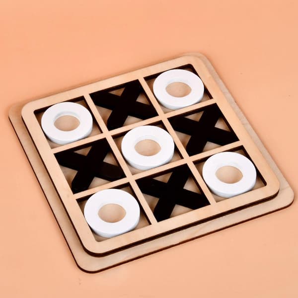Tic Tac Toe-spel i Trä - Osorterade Färger