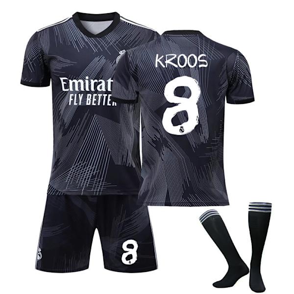 Real Madrid Jubileumsdräktset 2022-23 Benzema Vinicius 18 (100-110cm) KROOS 8