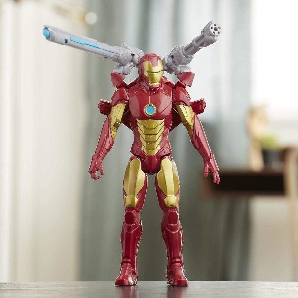Avengers Titan Hero Series Blast Gear Iron Man actionfigur, 12-tums leksak, med avfyrningsramp, 2 tillbehör och projektil, från 4 år och uppåt, röd
