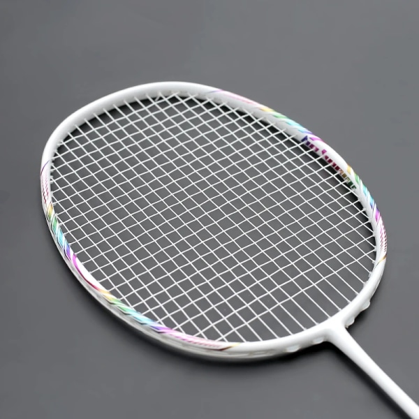 8U 65G 100% helkolfiber badmintonracketsträngar med påsar Professionell träningsracket G5 20-30LBS Speed ​​Sports för vuxna WHITE