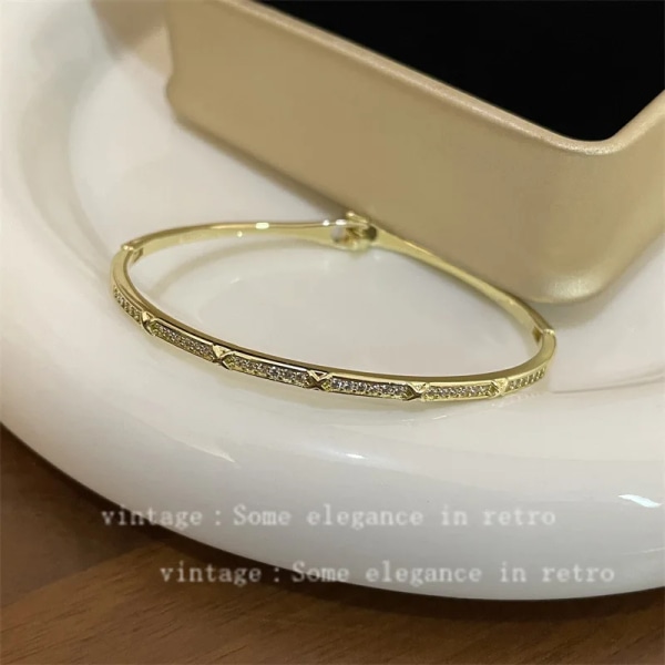 Nya Sydkorea Utsökt geometriskt enkelt armband Temperament Mode söta armband kvinnor smycken 11